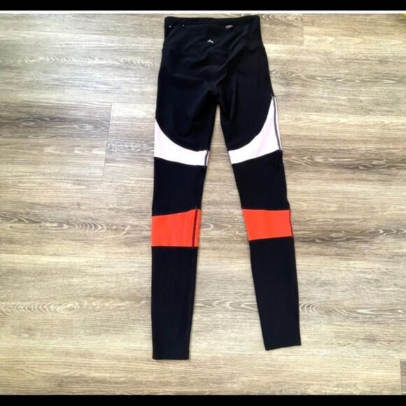 Joy Lab color block high waisted leggings. - Picture 3 of 13